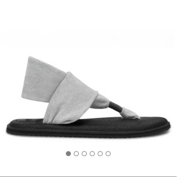 Sanuk Yoga Thongs Yoga Sling 2 Flip Flops Gray Grey NEW Foam Comfort Size‎ 6 - Picture 1 of 7